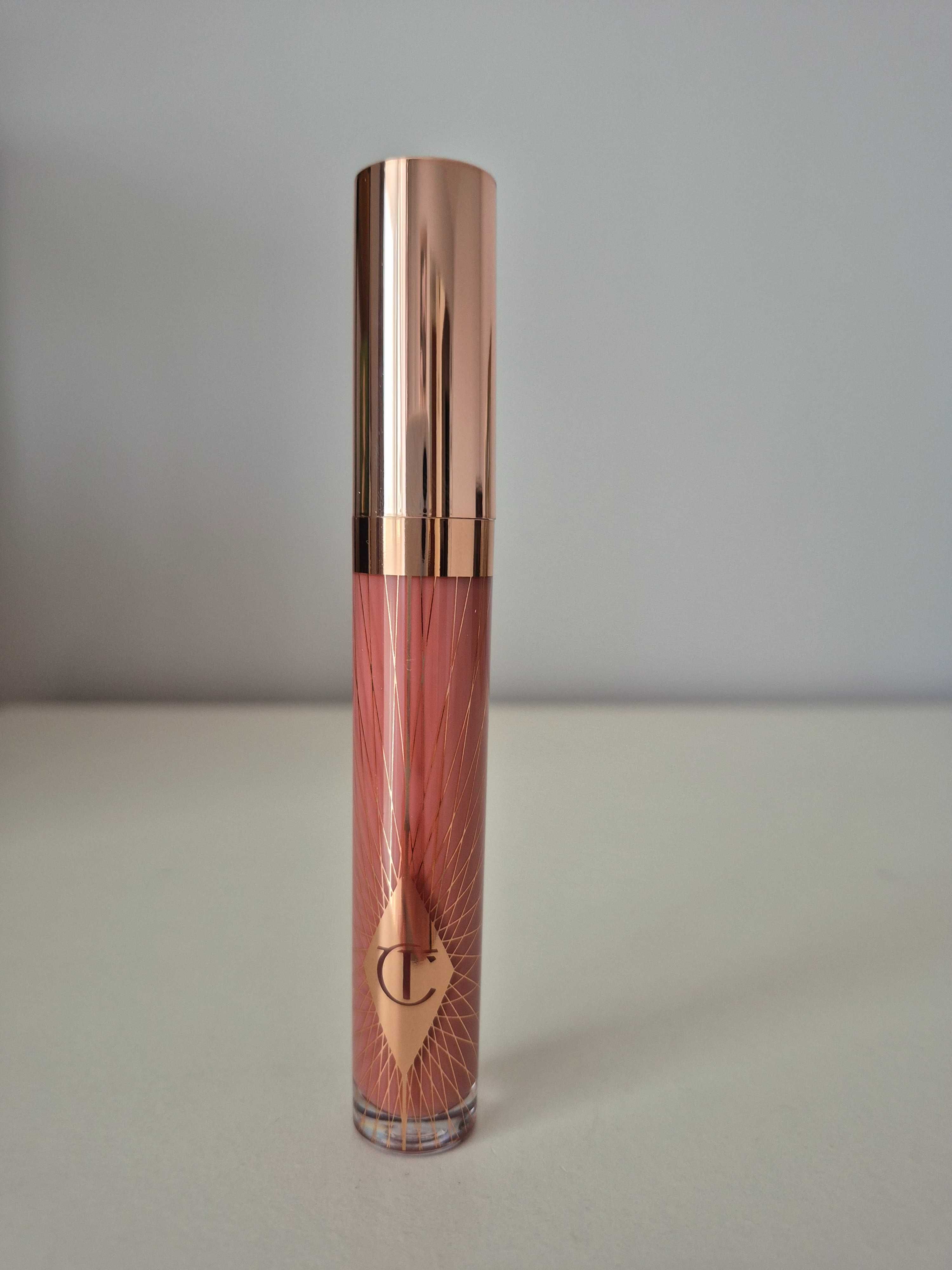 Charlotte Tilbury
Błyszczyk do ust
Pillow Talk