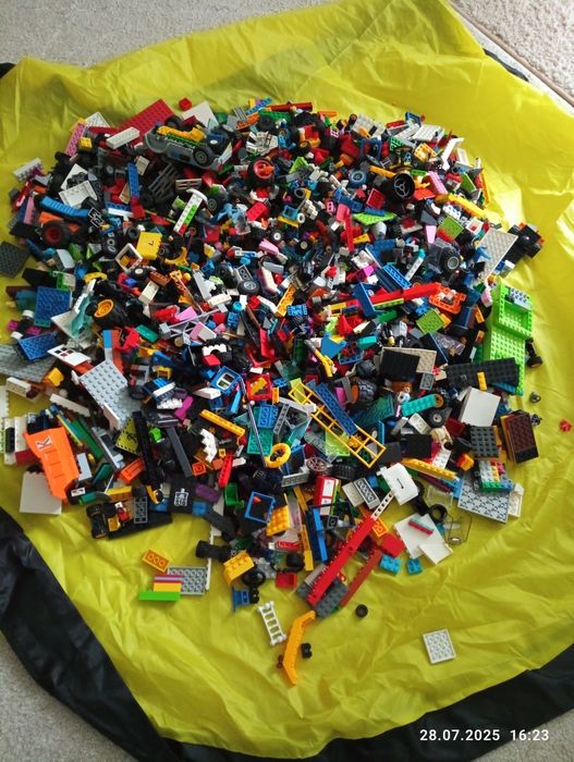 Klocki mix LEGO Cobi i inne 8kg