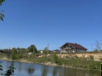 Ділянка 7,5 соток можна придбати 4 поряд ділянки. На озері.