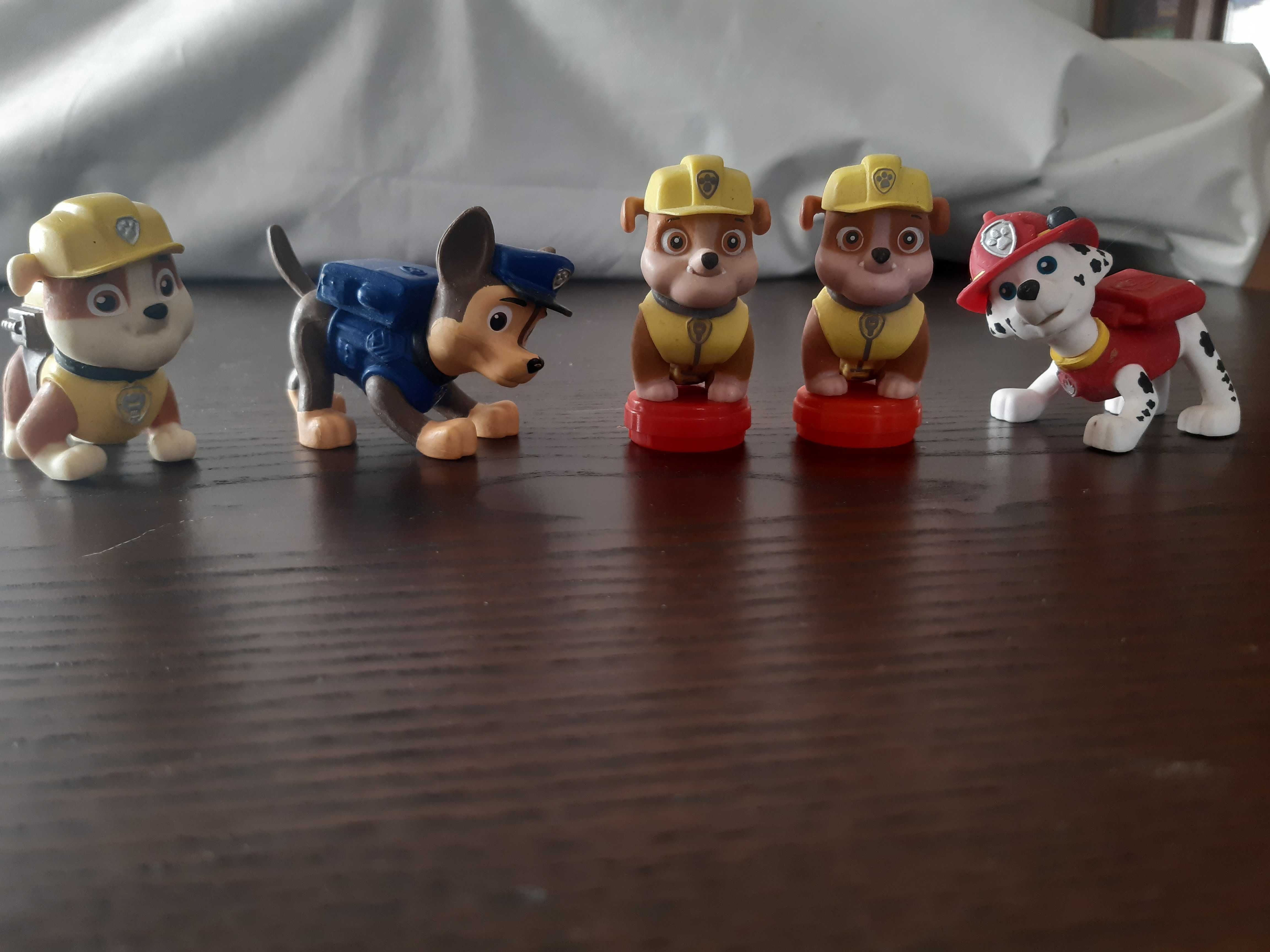 Conjunto de várias figuras-Patrulha pata, Piny pons, Mickey, Pateta