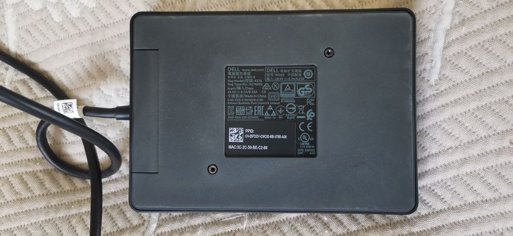 Докстанція Dell wd 15