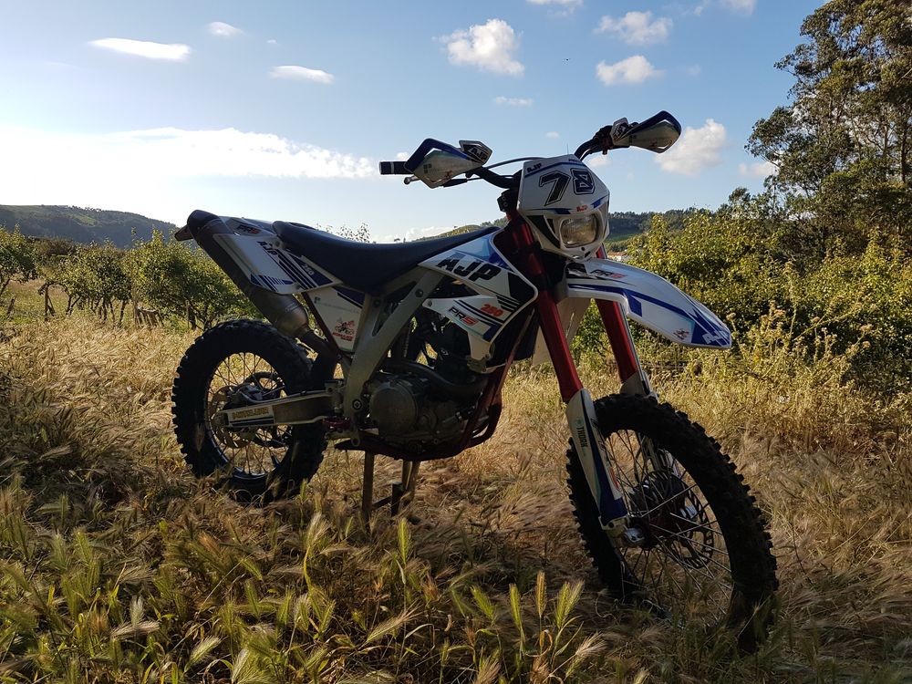 AJP PR5 em bom estado