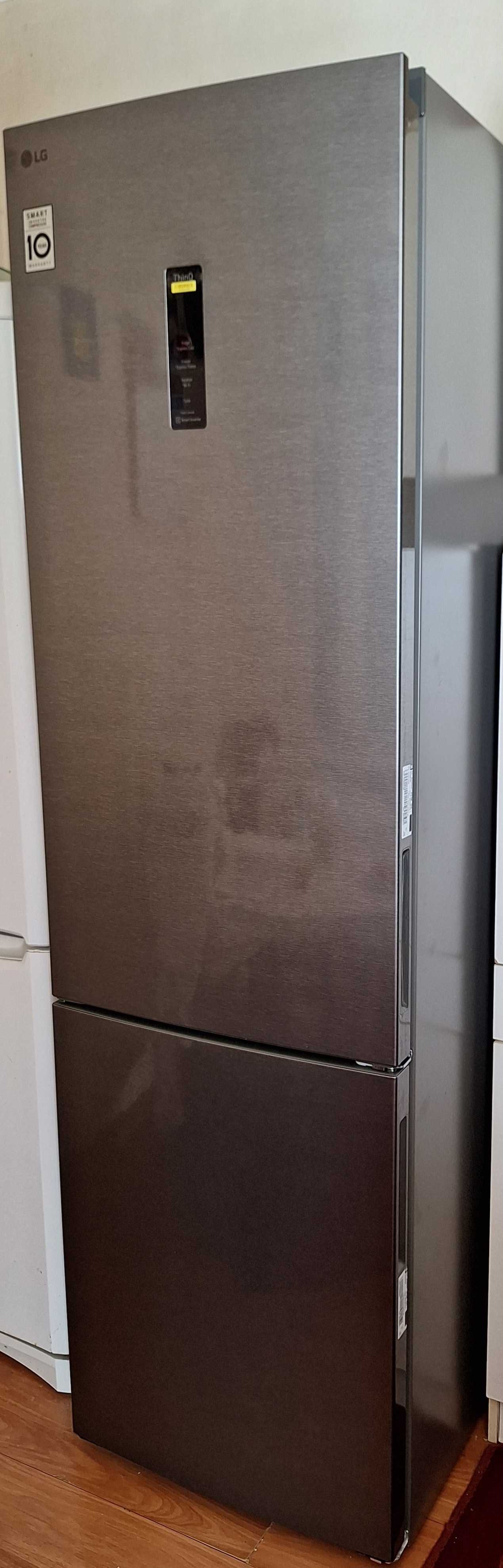 Frigorífico LG combinado semi-novo modelo GBP62DSXCC1