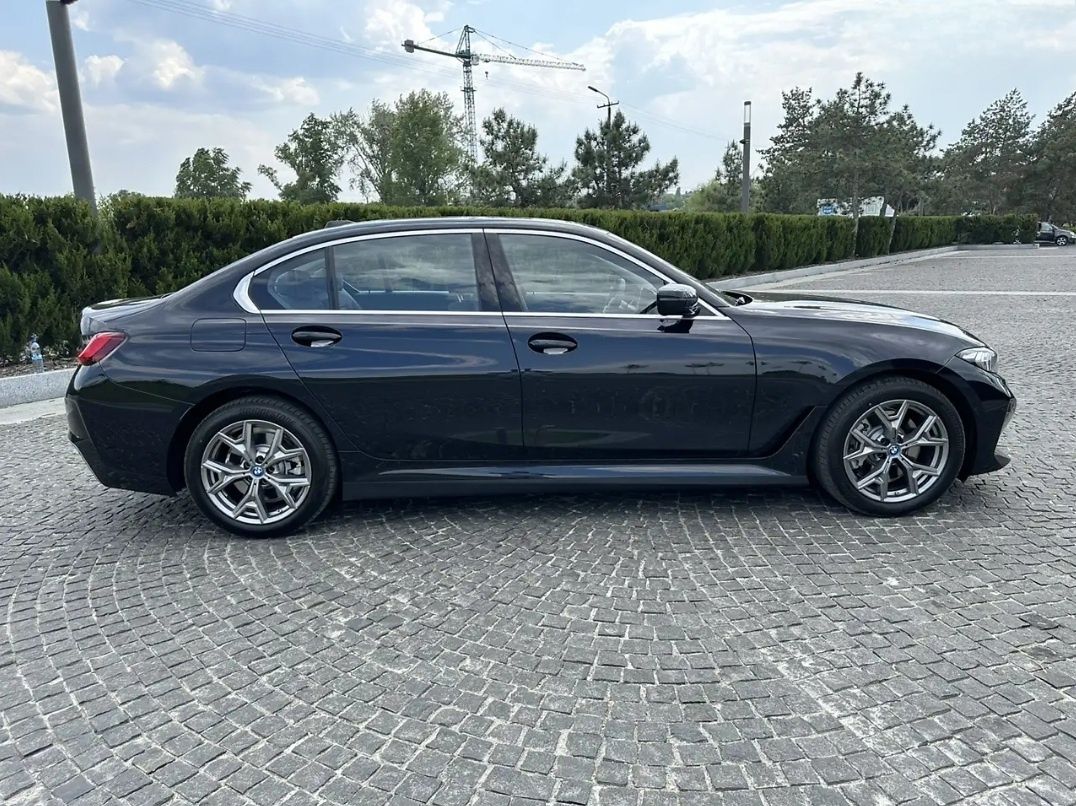 Продам абсолютно новый электромобиль BMW i3