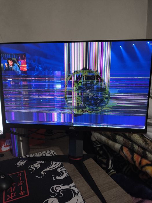 2 Monitores AOC Gamer para reaproveitamento de peças.