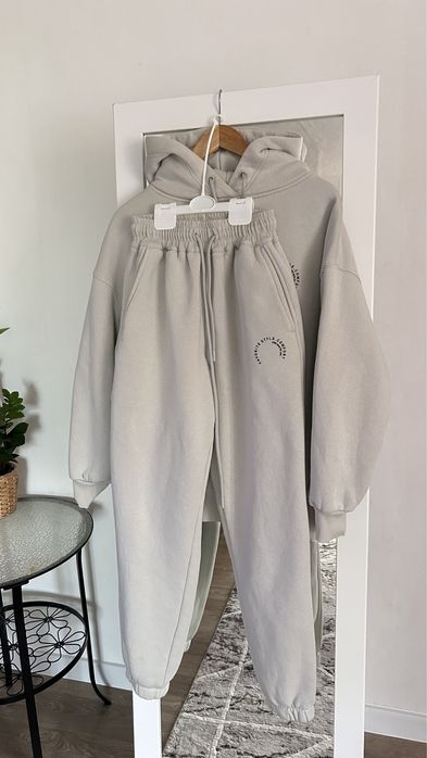 Жіночий костюм утеплений