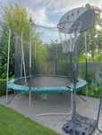 trampolina ogrodowa