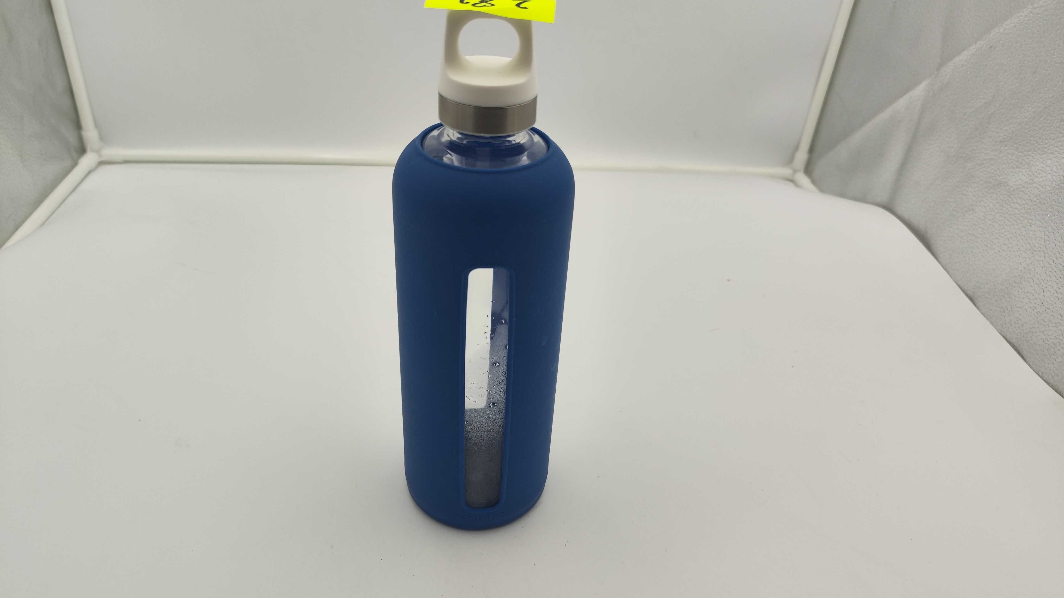 SiGG Turystyczna butelka szklana Star 0,85L electric blue (Z82)