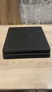 Sony PlayStation 4 + 2 геймпада