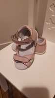 Skórzane sandałki dziewczęce marki Bartek, kolor różowy, rozmiar 23