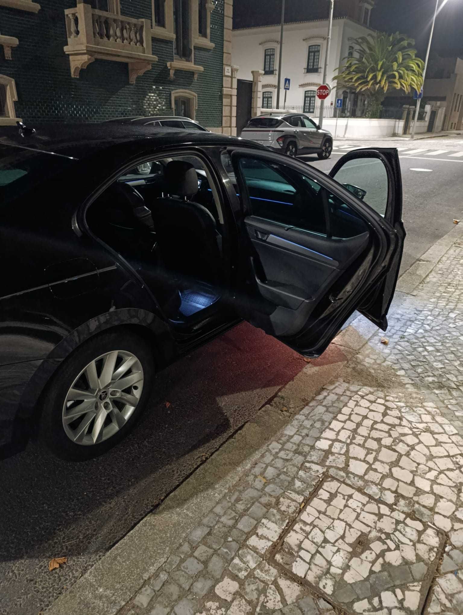 Skoda Superb  2.0 TDI