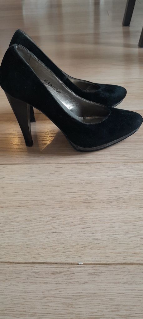 Buty na obcasie, szpilki rozmiar 36