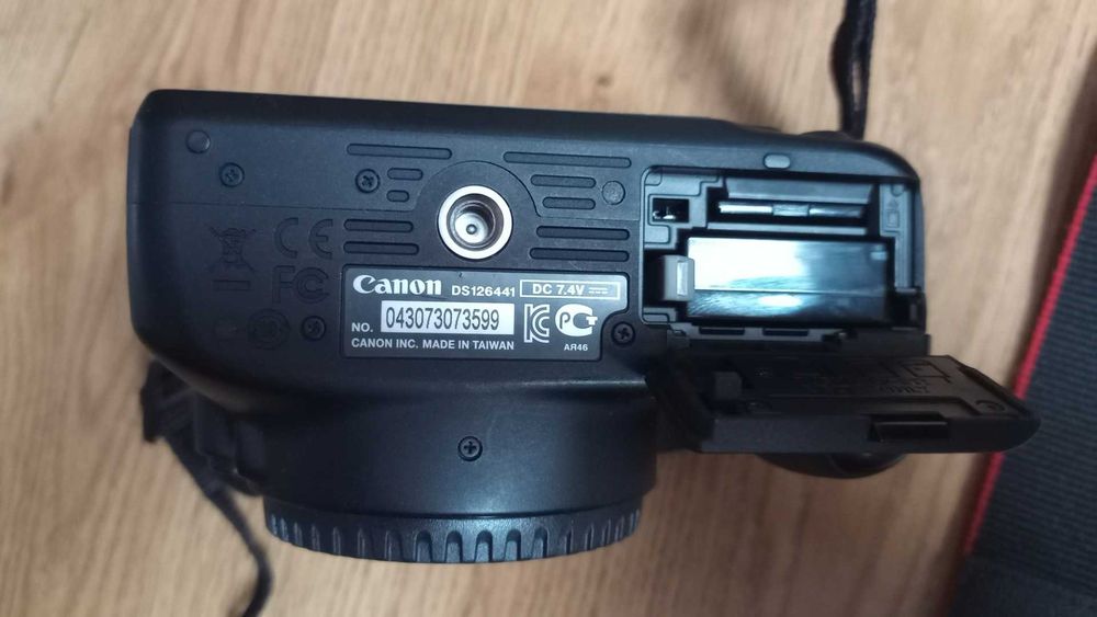 Lustrzanka Canon EOS 100D body ZESTAW przebieg 28k - świetny stan