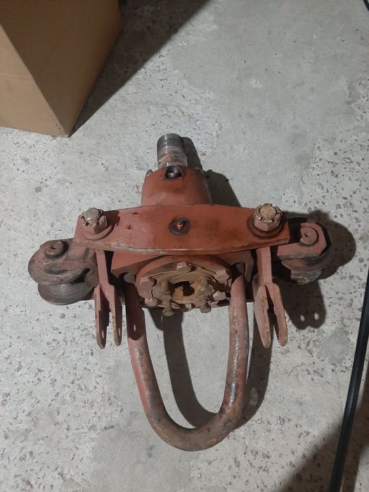 Платформа, мачта бурової УРБ-2,5, вертлюг, насосы, квадрати,елеватори,