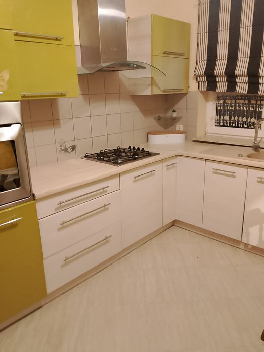 Wynajmę mieszkanie 65m pierwsze piętro