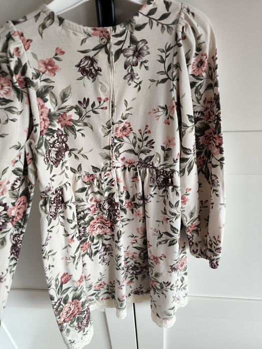 Newbie sukienka roz 116