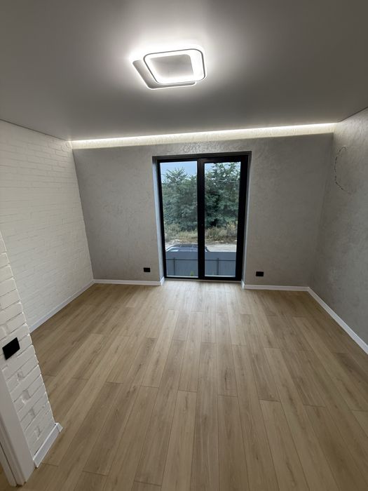 Новий будинок 115м2  4 спальні 15хв від м. Теремки