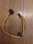 Kabel do zasilania SATA z portu Molex