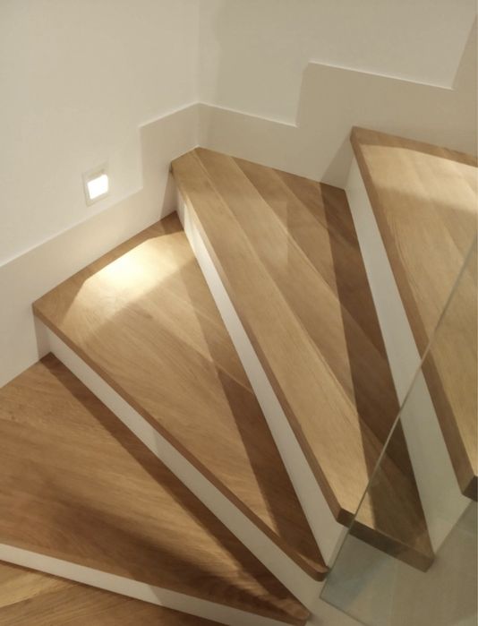 Підвіконня ствльниці сходинки