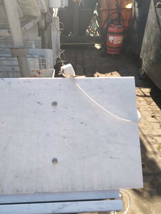 Rury- grzejniki z marmuru CARRARA BIANCO-