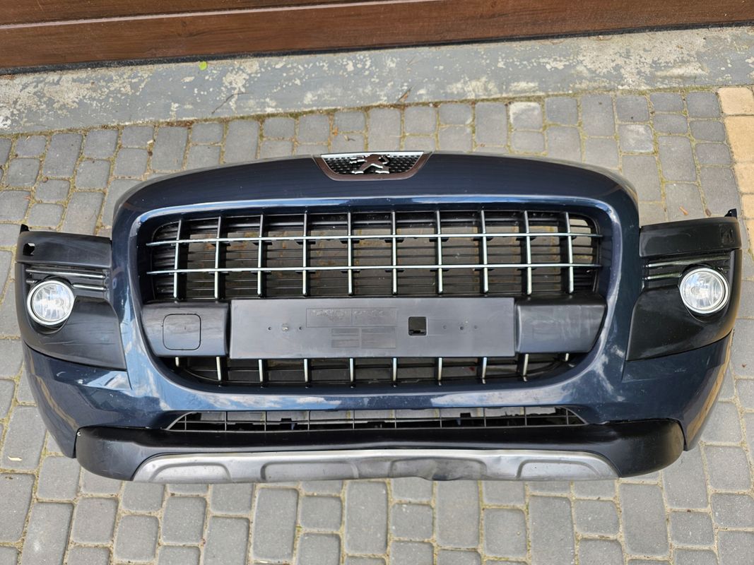Zderzak Przedni Przod Peugeot 3008 I 09-16 xenon spryskiwacze podłoga