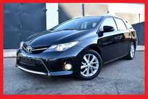 Toyota Auris benzyna KLIMATRONIK KAMERA nawigacja alufelgi komputer multifunkcja