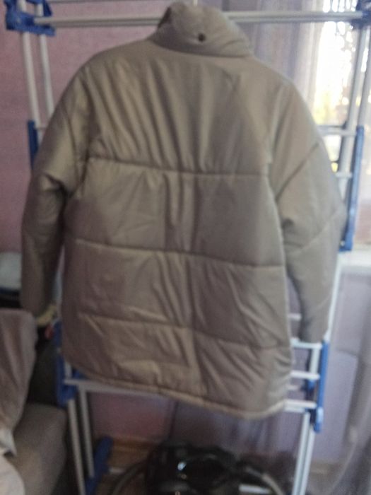 Продам нормальные  куртки