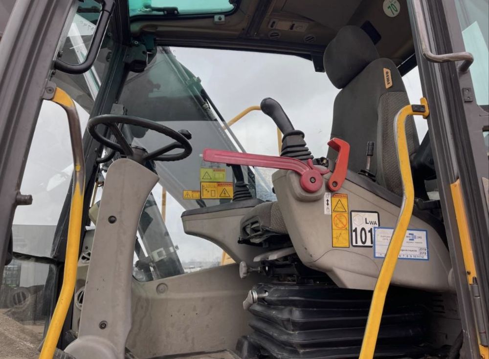 Volvo ew140c 2009 рік