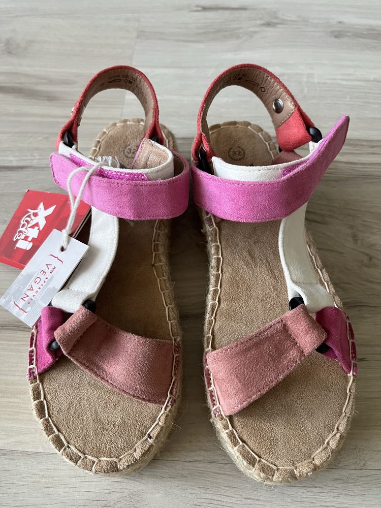 Dziewczęce sandały , espadryle vegan XTI 32