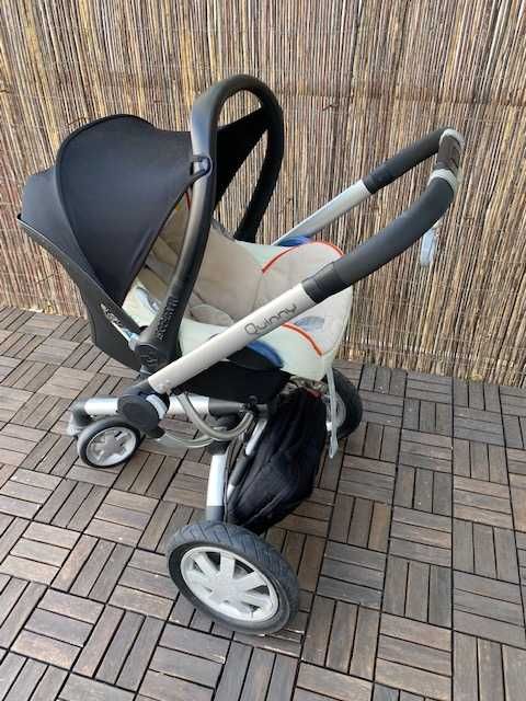 Conjunto Carro passeio e Alcofa  Quinny + Ovo MaxiCosi