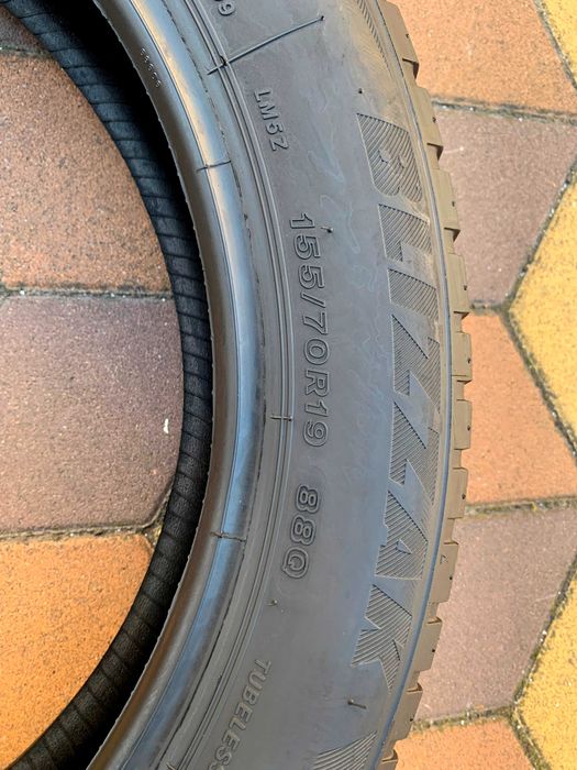 155/70 R19 Bridgestone Blizzak LM500. Шини зимові для BMW i3