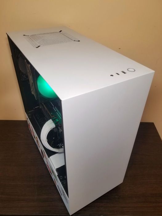 Игровой компьютер i7 9700K / RTX 2080 Super / Z390 / 16GB RAM