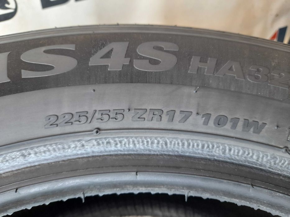 Зимові шини 225/55 R17 Kumho solus 4s ha32 2022 рік