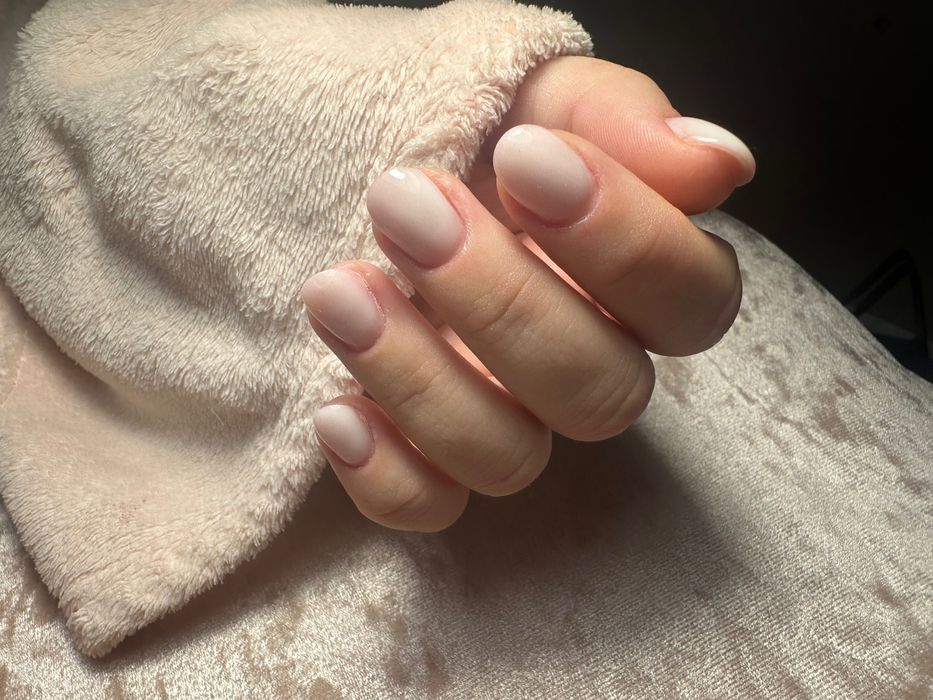 Запрошую моделей на манікюр