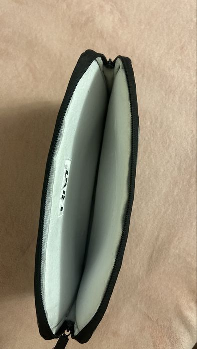 Чехол до ноутбука LinQ