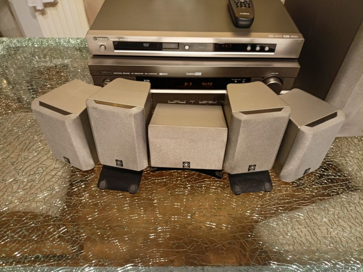 Kino domowe Yamaha wzmacniacz rx-v420rds, Dvd-s557 subwoofer sw-p201
