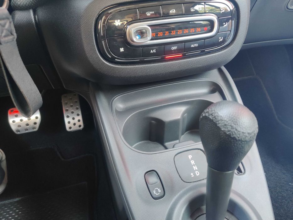 smart fortwo coupe
0.9 Turbo Urban Shadow Edition 2dr Auto