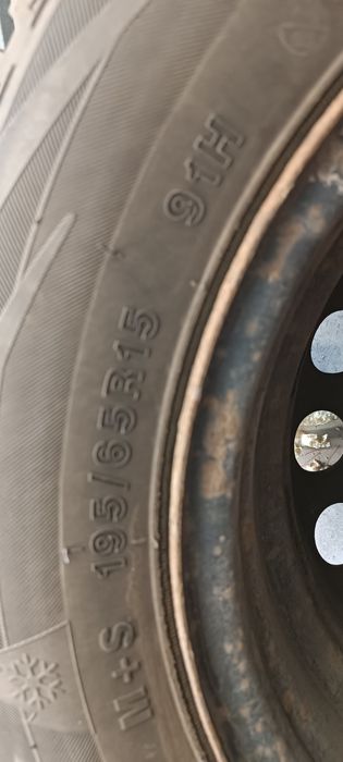 Opony zimowe 195/65/15 Koła kompletne