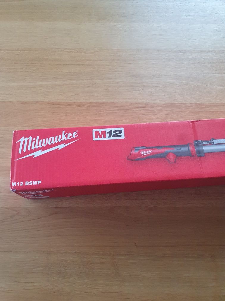 Milwaukee. Pompa M12 BSWP-0