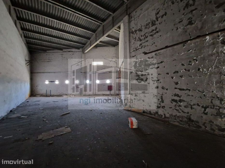 Armazém Alhos Vedros INVESTIMENTO