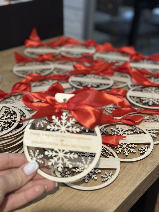 Bombka z logo imieniem iupominek dowolny grawer