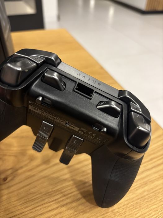 Pad Razer Wolverine Ultimate Xbox PC