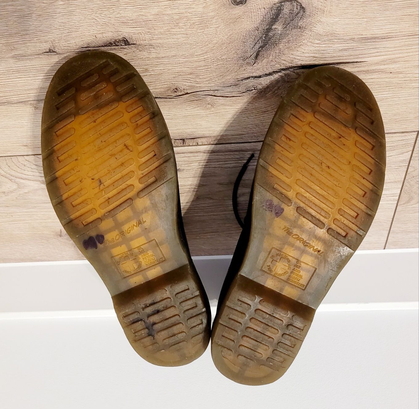 Dr. Martens 1460 skórzane glany uniseks 40
Rozmiar 40
Wkładka:25.5cm
k