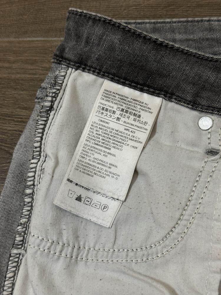 Жіночі джинси Levis 721 26 оригінал