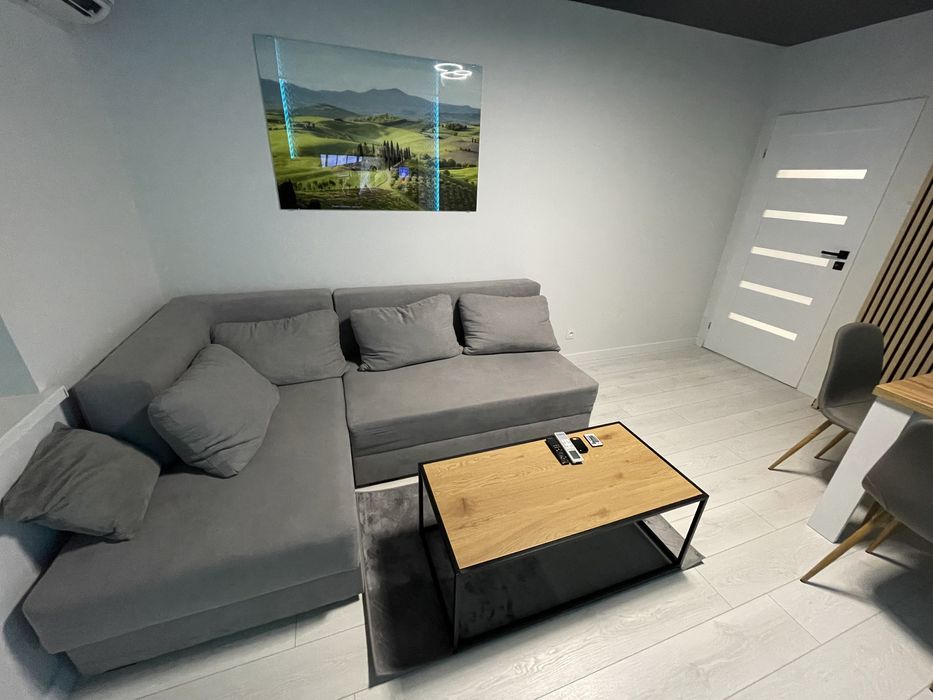 Nowoczesny Apartament na doby!! Klimatyzacja,Pełne wyposażenie,1-4osób