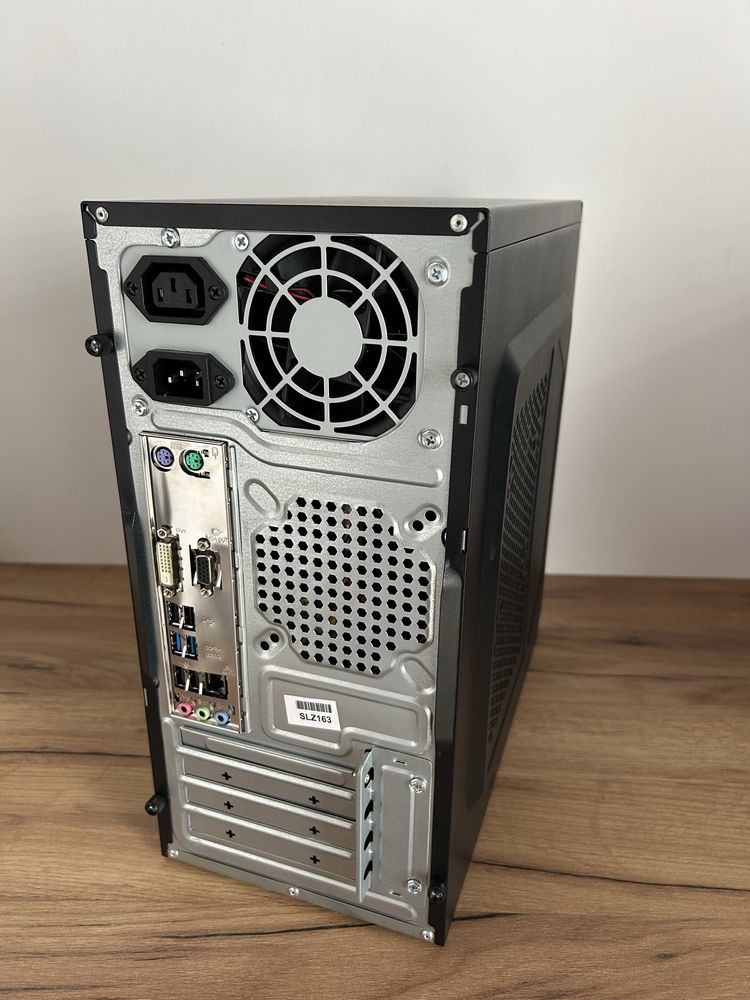 Komputer PC SG Intel Core i7 3.60 GHz 4 Core, RAM-32 GB, SSD 1TB