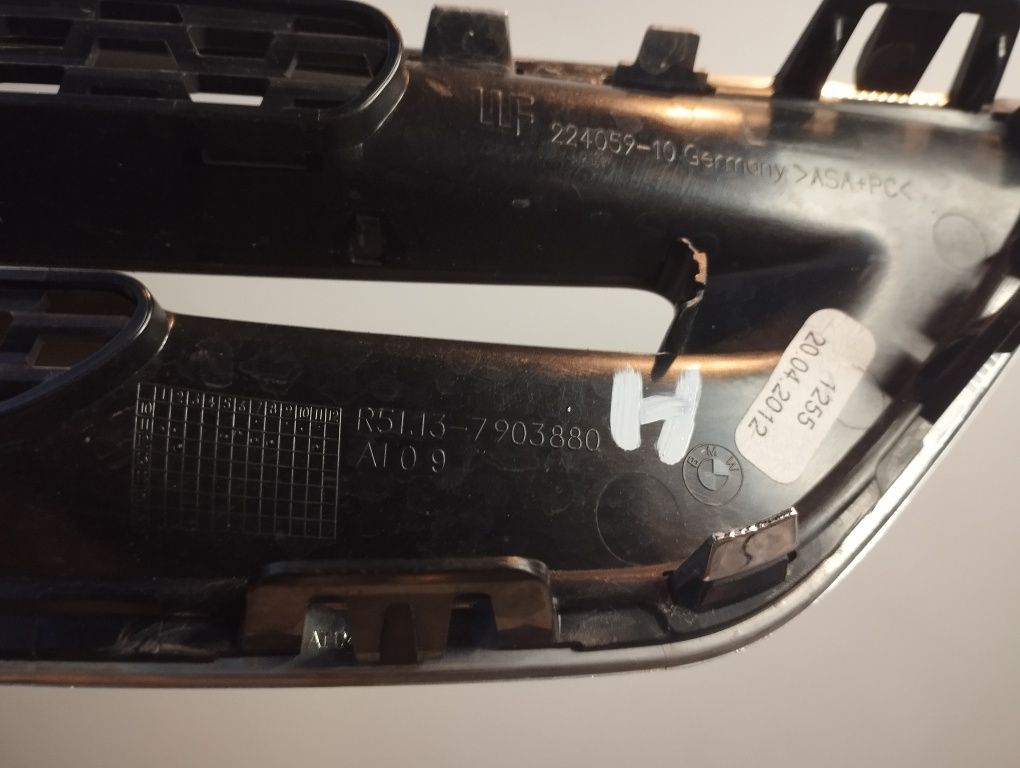 Grill Atrapa kierunkowskazów BMW 5 F10/F11/F18 ]24ovoko
