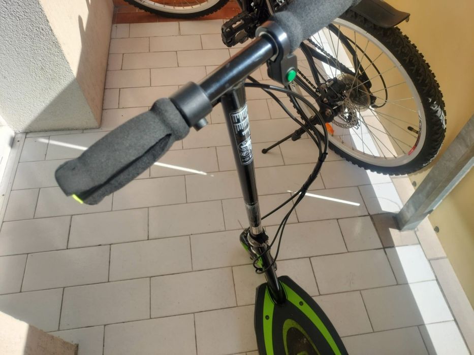 Hulajnoga Razor E90 16km/h