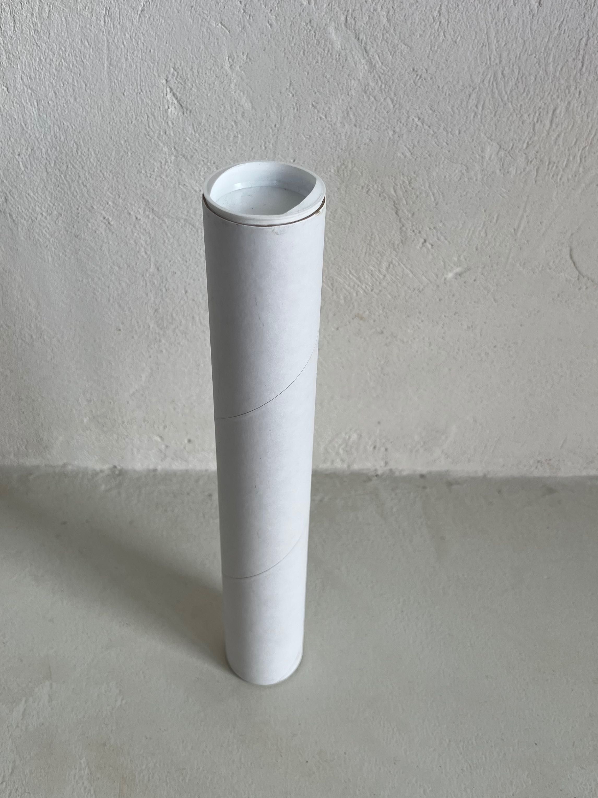 Tuba kartonowa z zatyczkami nowa biała długość 120 cm średnica 10 cm