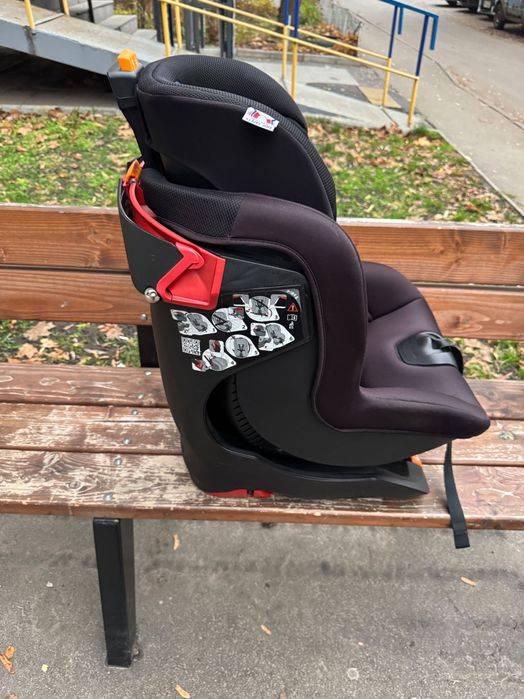Автокрісло Chicco, група 1, 9-18 кг, 1-5 років